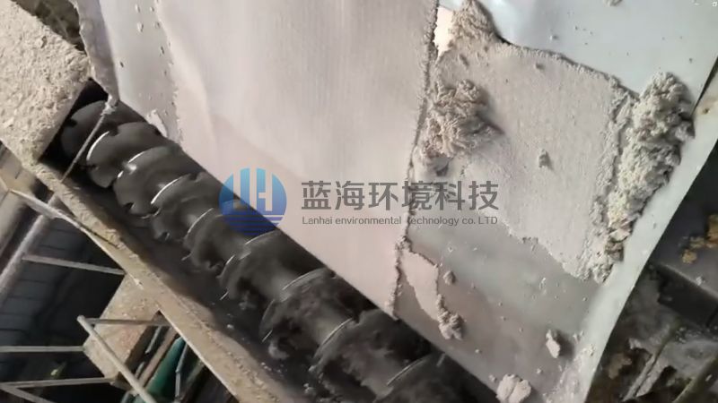 廣西仙鶴新材料丨雙網(wǎng)轉(zhuǎn)鼓擠漿機(jī)使用現(xiàn)場